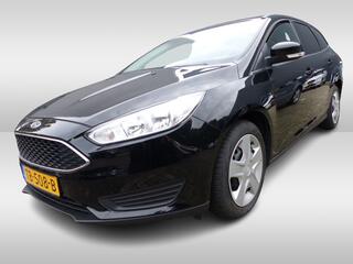 ford-focus-wagon-1.0-trend