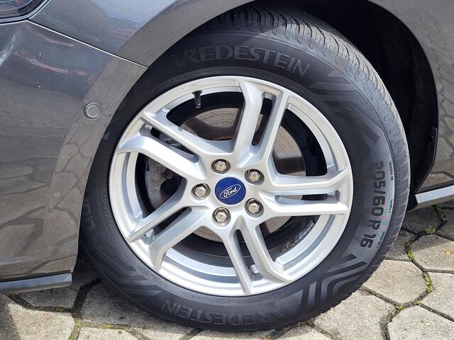 Ford FOCUS 1.0 EcoBoost Trend Edition Business, Clima, Camera, DAB, Rijklaar met beurt & garantie!