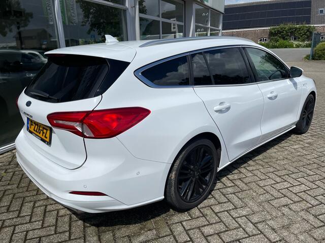 Ford FOCUS 1.5 EcoB. Vignale, Aut, Nav, Carplay, 18"inch