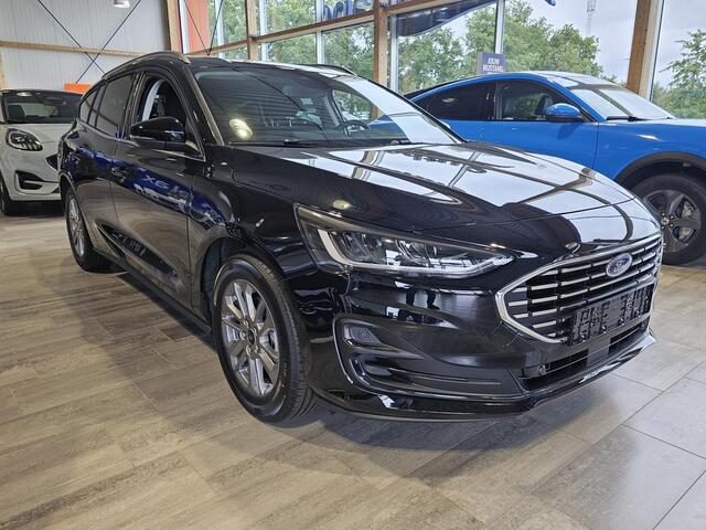 Ford FOCUS Wagon 1.0 EcoBoost Hybrid Titanium 125 pk | Voorraad | Winterpack | LED | Groot navigatie |