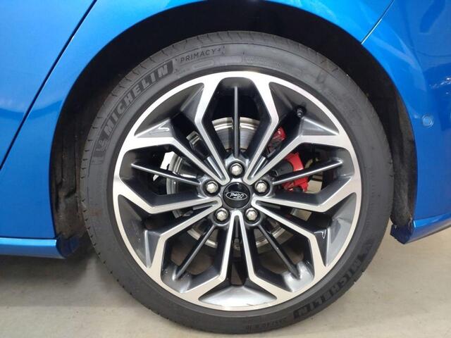 Ford FOCUS 1.0 EcoB. Hybrid ST Line Panoramadak Ad Cruise Camera Winter Parking pack Dodehoek detectie 5drs