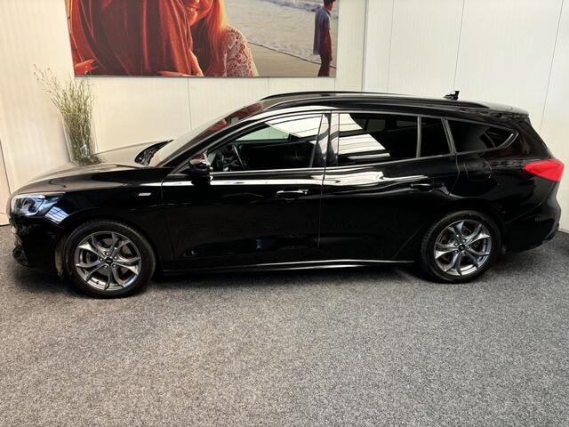 Ford FOCUS Wagon 1.0 EcoBoost ST Line Business NAVIGATIE CRUISE CONTROL APPLE CARPLAY/ANDROID STUUR EN VOORRUITVERWARMING ACHTERUITRIJCAMERA KEYLESS GO ZEER MOOI !! LOCATIE 3010