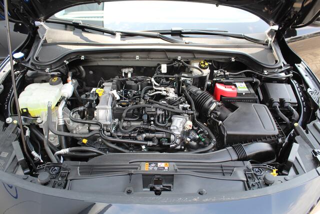 Ford FOCUS Wagon 1.0-155pk EcoBoost Mild-Hybrid Active AUTOMAAT ! Trekgewicht 1.500kg ! Slechts 8.100km ! Volautm. airco dual, navigatie, telefoonvoorb., adaptive cruise control, LED verlichting, metallic lak, camera, front-, lane- en side assist, LM wielen, Isofix 