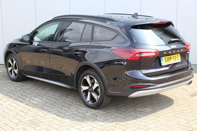 Ford FOCUS Wagon 1.0-155pk EcoBoost Mild-Hybrid Active AUTOMAAT ! Trekgewicht 1.500kg ! Slechts 8.100km ! Volautm. airco dual, navigatie, telefoonvoorb., adaptive cruise control, LED verlichting, metallic lak, camera, front-, lane- en side assist, LM wielen, Isofix 