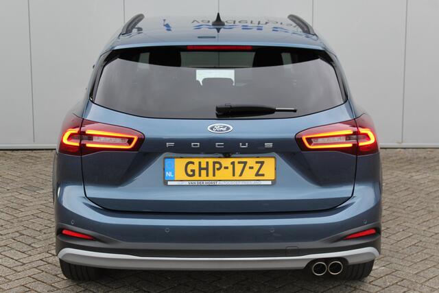 Ford FOCUS Wagon 1.0-155pk EcoBoost Mild-Hybrid Active AUTOMAAT ! Trekgewicht 1.500kg ! Slechts 6.600km ! Volautm. airco dual, navigatie, telefoonvoorb., adaptive cruise control, LED verlichting, metallic lak, camera, front-, lane- en side assist, LM wielen, Isofix 