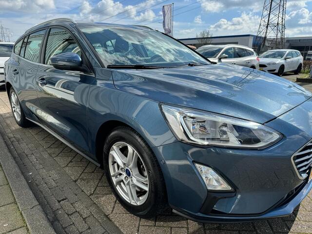 Ford FOCUS Wagon 1.0 EcoBoost Trend Edition Business navi