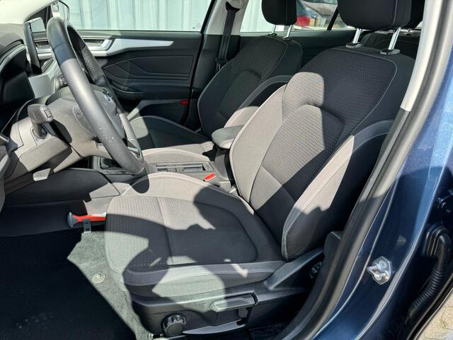 Ford FOCUS Wagon 1.0 EcoBoost Trend Edition Business navi