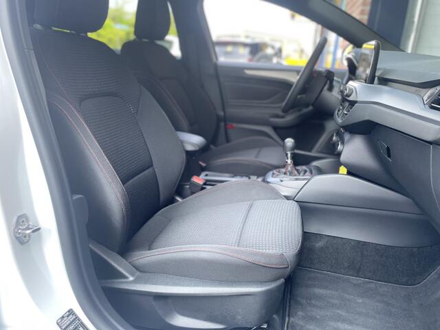 Ford FOCUS 1.0 EcoBoost Hybrid ST Line X