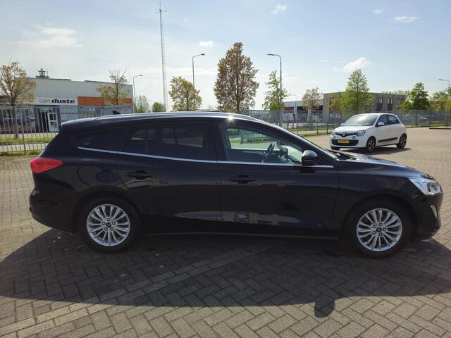 Ford FOCUS Wagon 1.0 EcoBoost Titanium Business