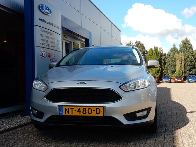 Ford FOCUS Wagon 1.0 125PK Lease Edition Wagon | Navigatie | Sync 3 | 17-inch | ISOFIX |