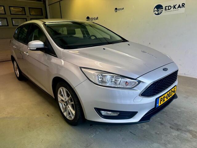 Ford FOCUS WAGON 1.0 Titanium CLIMA TREKHAAK NAP APK
