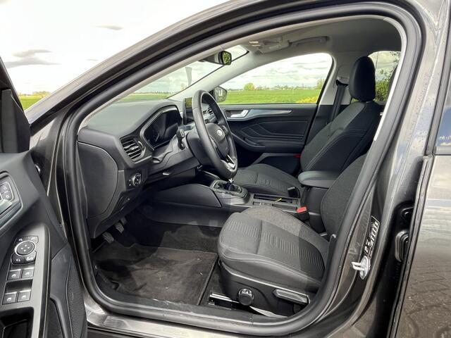 Ford FOCUS 1.0 EcoBoost Hybrid ST / Active X Business Voorruitverwarming | stoelverwarming | stuurwielverwarming | DAB | Apple carplay/ Android auto Mooie zeer goed uitgeruste auto