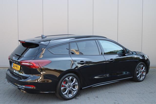 Ford FOCUS Wagon 125PK EcoB. ST-Line Open-dak/Camera/Winter-pack/Adaptive-cruise/Sportstoelen