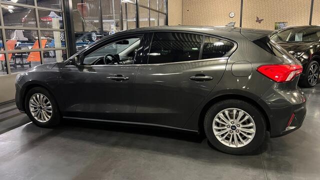 Ford FOCUS 1.0 AUTOMAAT TITANIUM