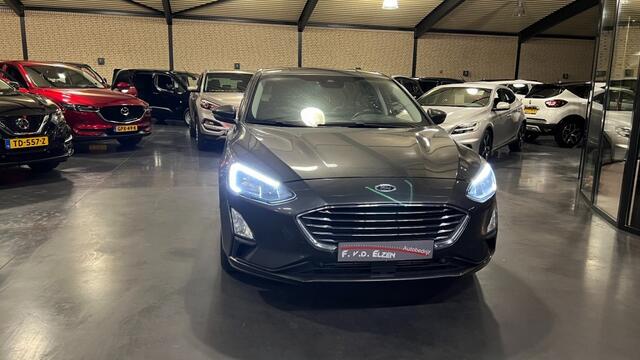 Ford FOCUS 1.0 AUTOMAAT TITANIUM