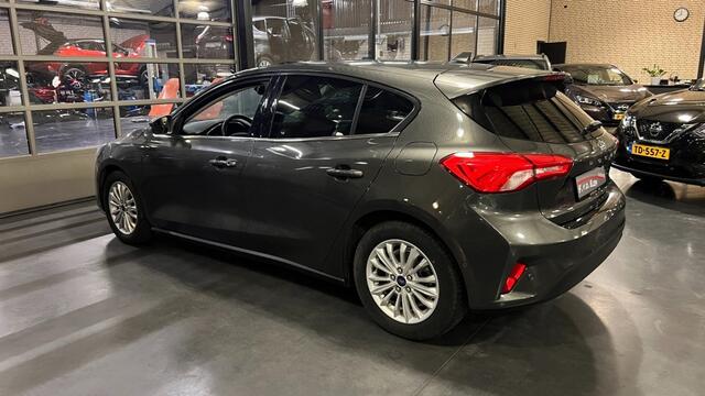 Ford FOCUS 1.0 AUTOMAAT TITANIUM
