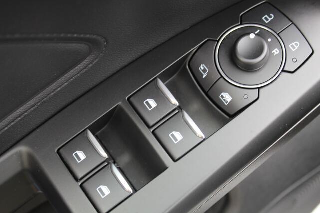 Ford FOCUS Wagon 1.0-125pk EcoBoost Mild-hybrid Titanium. Mooie, ruime, luxe en comfortabele Ford Focus wagon. Volautm. airco dual, camera, stoel-, stuur- en voorraamverw., easy entry/easy go, cruise control, Isofix, side- en lane assist, parkeersensoren v+a, LM wie