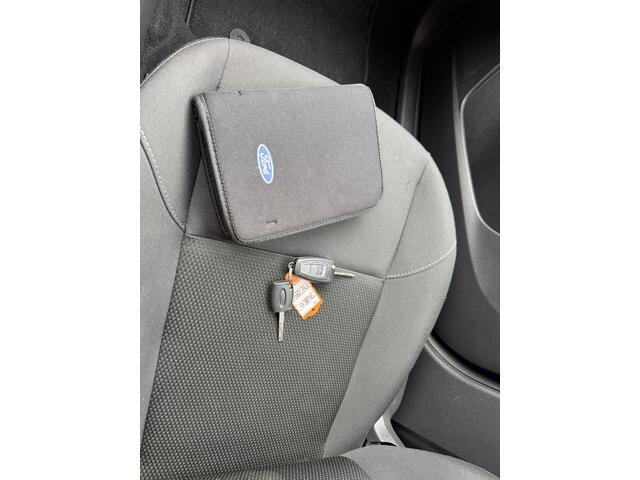 Ford FOCUS Wagon 1.0 Lease Edition | Trekhaak uitklapbaar | Apple Carplay | Cruise Control | Rijklaar + 12 Maand BOVAG Garantie