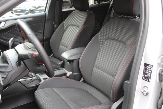Ford FOCUS Wagon 1.0 EcoBoost Hybrid ST Line All season banden | Navigatie | Cruise Control | Achterruitrij camera