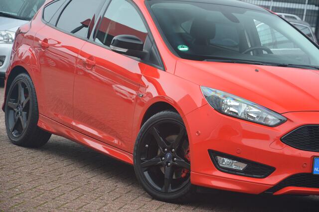 Ford FOCUS 1.5 Red Edition | Navigatie | Cruise-control | PDC | NL auto!! |