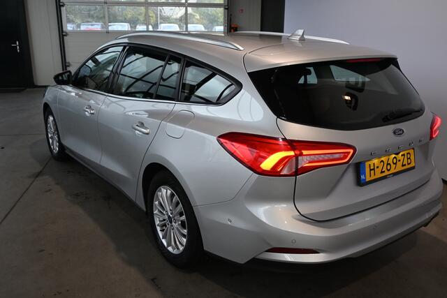 Ford FOCUS Wagon 1.0 EcoBoost Titanium Business Navigatie 1e Eigenaar ECC Apple CarPlay Achteruitrijcamera Lane Assist Inruil Mogelijk!