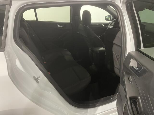 Ford FOCUS Wagon 1.0 EcoBoost 126pk ST Line 92kw Carplay / A.Camera / ACC / ECC / Navigatie