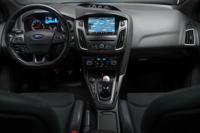 Ford FOCUS 2.3 350pk RS |schuifdak|schaalstoelen|cruise control|parkeer camera|navi|bluetooth|19" gesmede wielen|