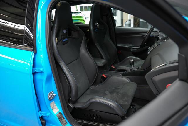 Ford FOCUS 2.3 350pk RS |schuifdak|schaalstoelen|cruise control|parkeer camera|navi|bluetooth|19" gesmede wielen|