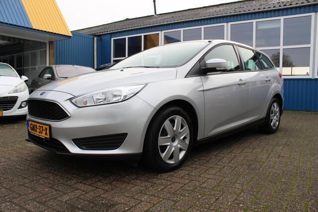 Ford FOCUS Wagon 1.0i "Trend" PDC - Radio-CD !!!