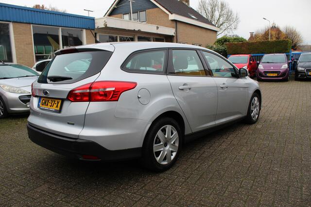 Ford FOCUS Wagon 1.0i "Trend" PDC - Radio-CD !!!
