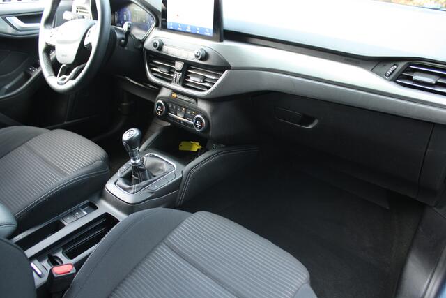 Ford FOCUS Wagon 1.0 EcoBoost Hybrid Titanium X Business