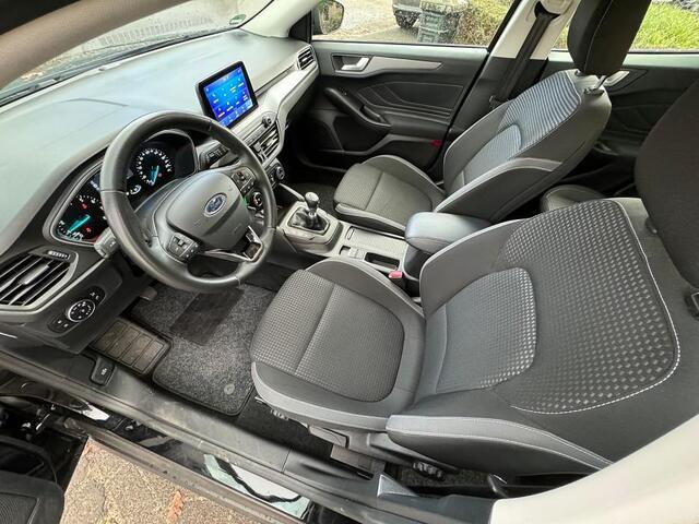Ford FOCUS 1.0 EcoBoost Airco|Navi|Lmv|PdC|1e-Eigenaar|NL-Auto|Apple CarPlay / Android Auto|