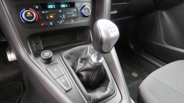 Ford FOCUS Wagon 1.0 140 pk ST- Line wagon Xenon, Bliss, ECC, 84786 km !!