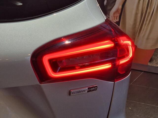 Ford FOCUS Wagon 1.0 EcoBoost Hybrid ST Line NAVIGATIE | ACHTERUITRIJCAMERA | PARKEERSENSOREN VOOR-EN ACHTER | STOEL-STUUR-EN VOORRUITVERWARMING
