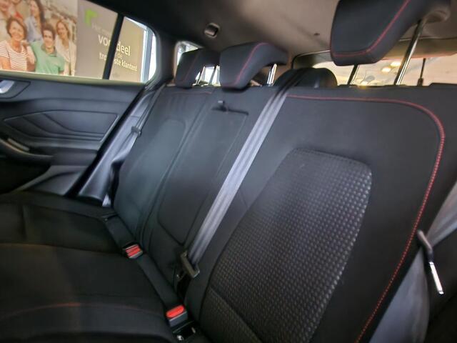 Ford FOCUS Wagon 1.0 EcoBoost Hybrid ST Line NAVIGATIE | ACHTERUITRIJCAMERA | PARKEERSENSOREN VOOR-EN ACHTER | STOEL-STUUR-EN VOORRUITVERWARMING