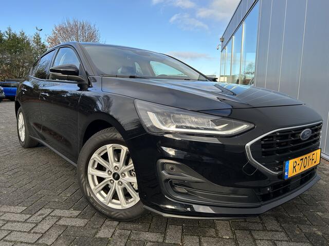 Ford FOCUS EcoBoost 100 pk Connected | Winter Pack | Apple Carplay | Keyless entry | 4 seiz. banden | 1e eigenaar | 100% dealer onderh.|