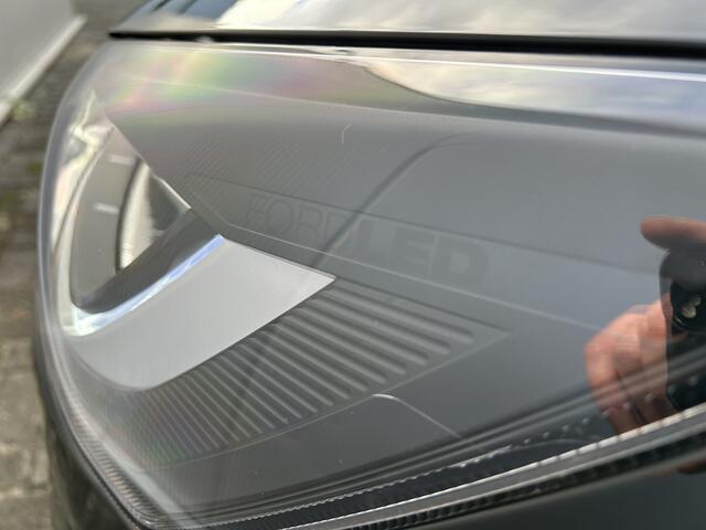 Ford FOCUS EcoBoost 100 pk Connected | Winter Pack | Apple Carplay | Keyless entry | 4 seiz. banden | 1e eigenaar | 100% dealer onderh.|