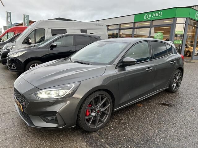 Ford FOCUS 2.3 EcoBoost ST-3
