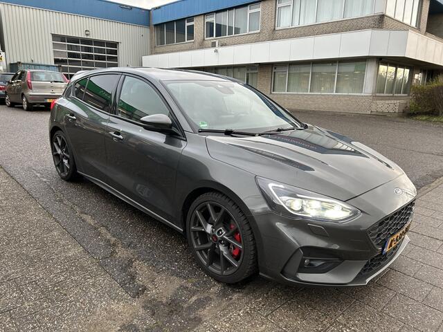 Ford FOCUS 2.3 EcoBoost ST-3