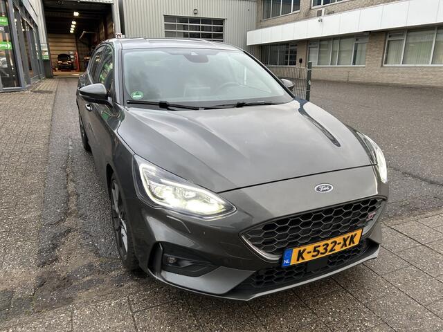 Ford FOCUS 2.3 EcoBoost ST-3