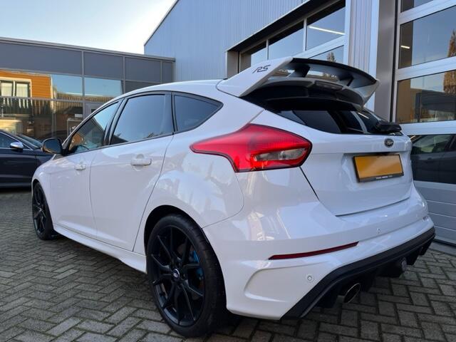 Ford FOCUS 2.3 RS / 350 PK / 4WD / schuifdak / camera