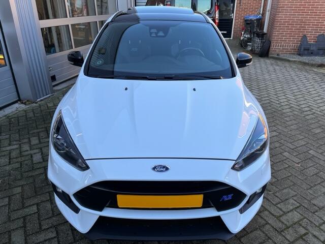 Ford FOCUS 2.3 RS / 350 PK / 4WD / schuifdak / camera
