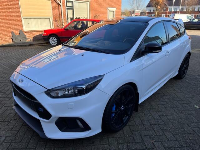 Ford FOCUS 2.3 RS / 350 PK / 4WD / schuifdak / camera