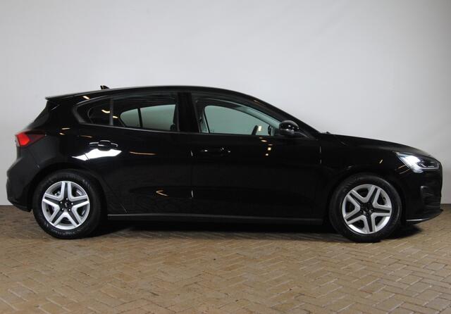 Ford FOCUS 1.0 EB Connected || Apple Carplay