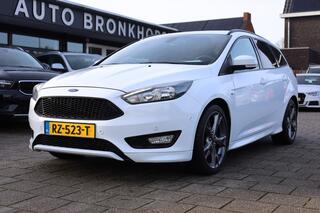 ford-focus-wagon-1.5-st-line--navi