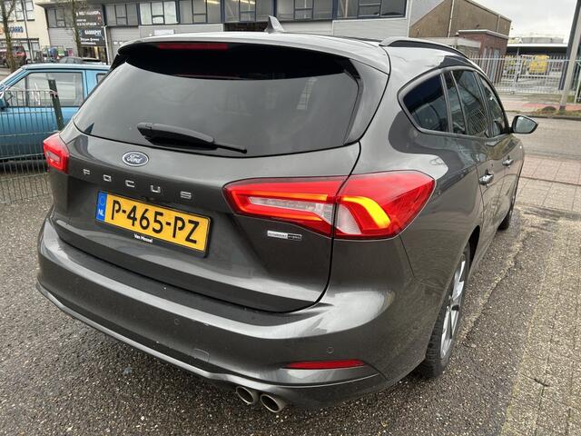 Ford FOCUS 1.0 EcoBoost Hybride ST Line Business