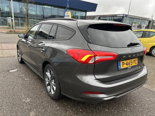 Ford FOCUS 1.0 EcoBoost Hybride ST Line Business