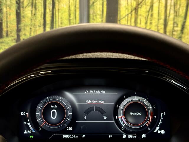 Ford FOCUS Wagon 1.0 EcoBoost Hybrid ST Line X | Apple Carplay | Android Auto | Camera | Stuurwielverwarming | Stoelverwarming | B&O Sound System | DAB+ | Lane Assist | Keyless Go / Keyless Entry |