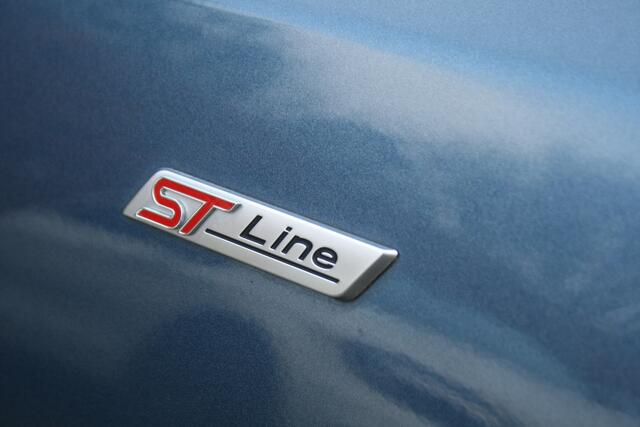 Ford FOCUS Wagon 1.5 EcoBoost ST Line Business - NAVIGATIE - CAMERA - LED - KEYLESS - PDC