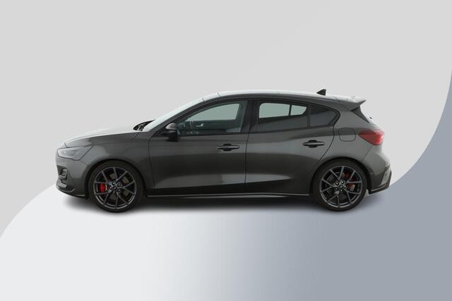 Ford FOCUS 2.3 Ecoboost 280pk ST-3 | Sper Differentieel | Panoramadak | Adaptive cruise control |Winter Pack | Trekhaak Afneembaar